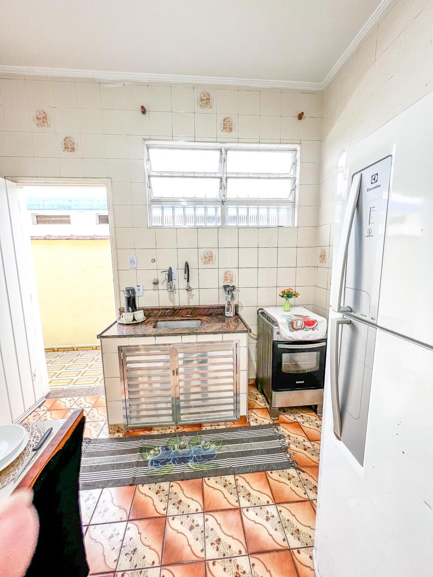 Casa A 300 Metros Da Com Piscina, Churrasqueira E 2 Vagas De Garagem! Сasa de vacaciones *